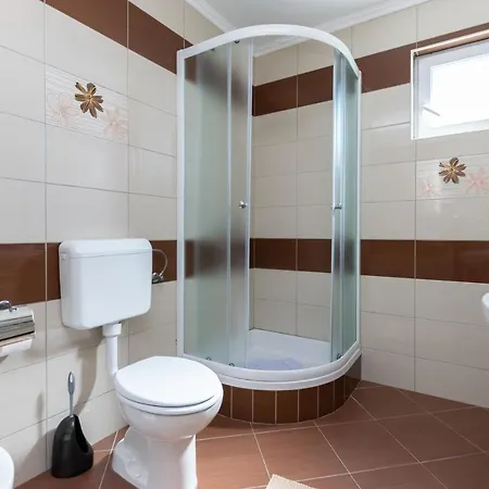 Antonija M Apartment Lopar