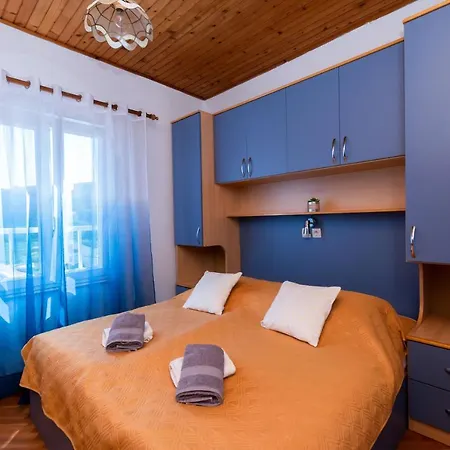Apartment Antonija M Lopar